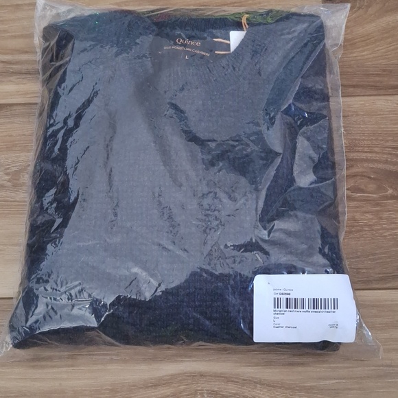 Quince Mongolian Cashmere Waffle Sweatshirt Heathered Charcoal L - Picture 2 of 3